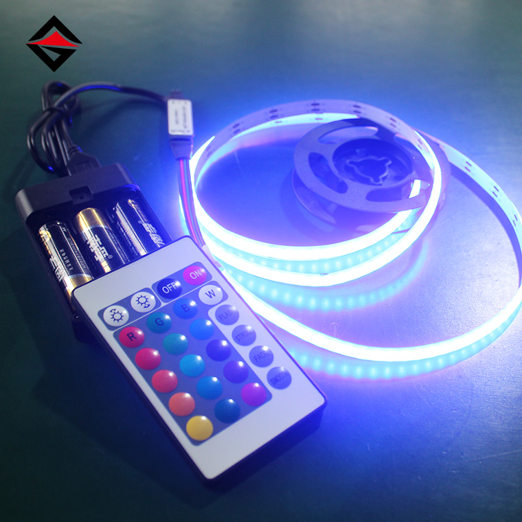 5V RGB COB LED-strimmel med USB 24-nøgle fjernbetjening og batteriboks